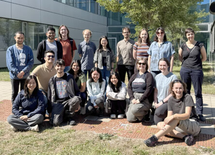 Zum Artikel "Summer School group photo"
